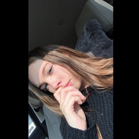 Meet your Posher, Danielle - Picture 1 of 1